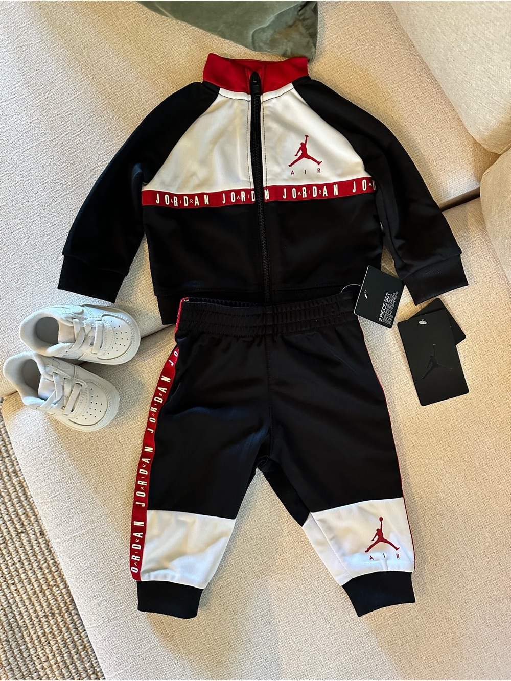 NWT Jordan track suit & shoes